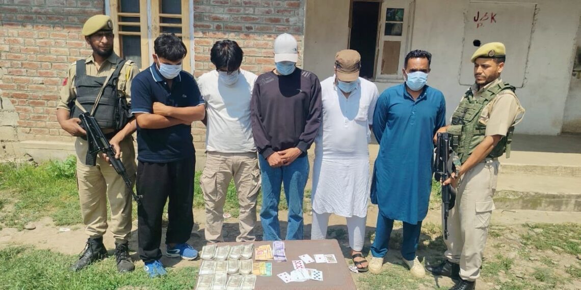 5 gamblers arrested in Shopian, Stake Money & Playing Cards seized: Police