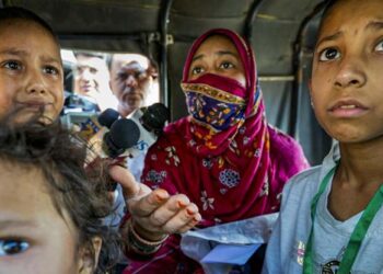 60 Pak women, children living in J&K deported