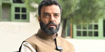 Aga Ruhullah takes on Farooq Abdullah over Article 370, says ‘accountability’ must precede resignation