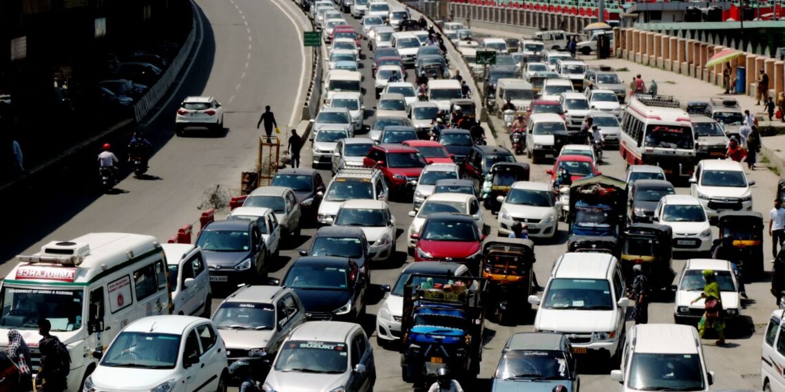Traffic Jams seen roads as normal activities resumed in Srinagar