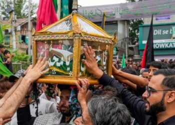 8th Muharram procession passes peacefully in Srinagar