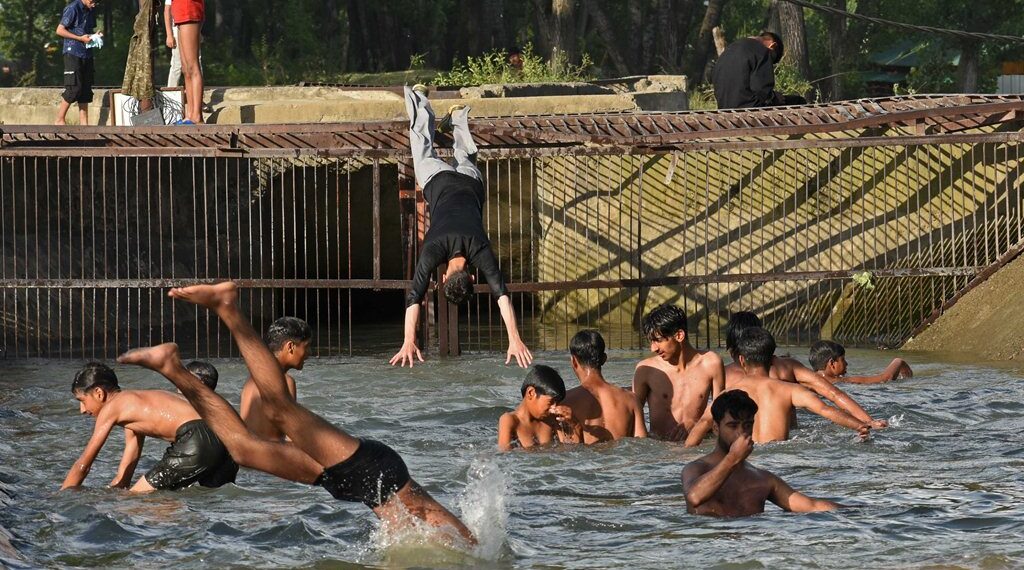 Srinagar Logs Season’s Hottest Day at 35.3°C; Rain Likely From July 1