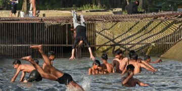 Srinagar Logs Season’s Hottest Day at 35.3°C; Rain Likely From July 1