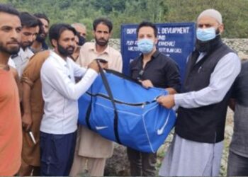 ACD Kulgam inaugurates playfield at Kund, distributes spots kits