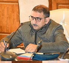 ADDC Kulgam chairs meeting of Revenue Officers