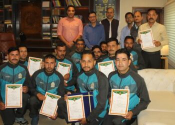ADGP Armed felicitates J&K Mountain Rescue Team