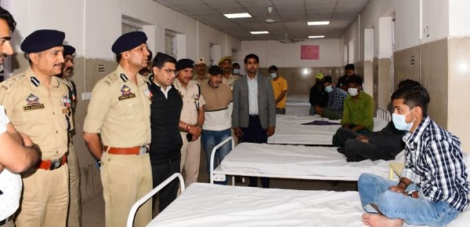ADGP Mukesh Singh inspects drug de-addiction centre in Rajouri
