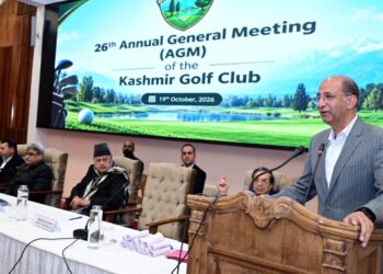 Advisor to CM felicitates newly elected members of Kashmir Golf Club Executive Committee