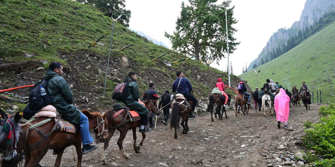 Amarnath Yatra | Fresh Batch Of 1181 Yatris Leave From Jammu Base Camp