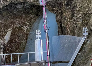 32nd Batch Of Over 1,100 Amarnath Yatris Leave Jammu For Cave Shrine