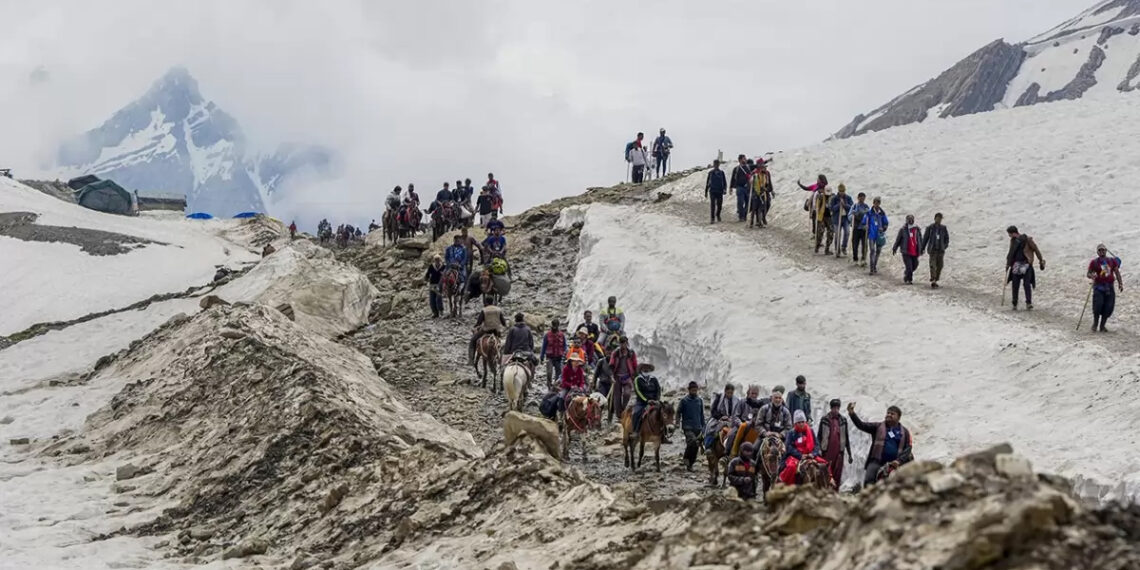 Amarnath Yatra; Over 6,200 Yatris Leave Jammu For Amarnath