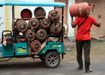 Commercial LPG prices hiked by Rs 195.50 amid global surge, domestic rates unchanged