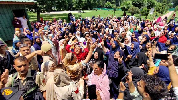 ASHA Workers Protest For Pay Hike, Parity