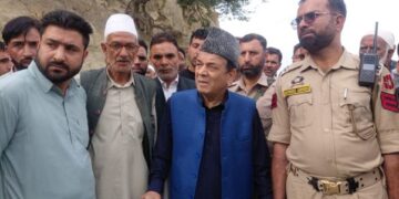 Speaker visits accident site at Neegoo Brenwar, assesses road situation