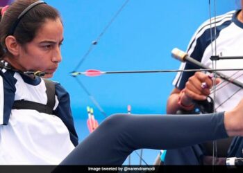 Kishtwar admin compliments Ace para-Archer Sheetal Devi on receiving Prestigious Arjuna Award