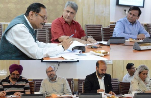 Advisor Bhatnagar reviews performance, functioning of Polytechnic Colleges of J&K
