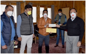 Ensure adequate medical supplies to Veterinary hospitals: Advisor Bhatnagar to officials