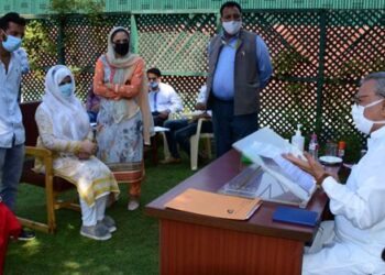 Govt’s grievance system witnesses massive response from people: Advisor Khan