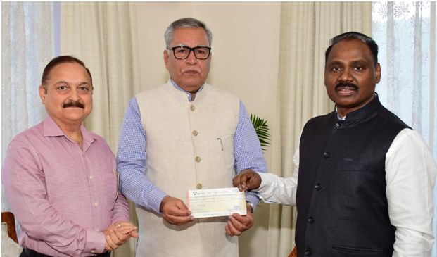 Advisor Khan presents cheque of Rs 5 cr towards J&K Relief Fund on behalf of Haj & Auqaf Deptt