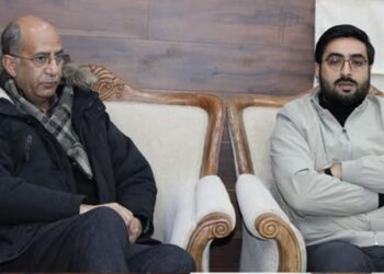 Advisor Nasir Aslam reviews winter preparedness in Budgam