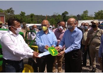 Advisor Sharma, CS review arrangements for regulated movement of stranded people