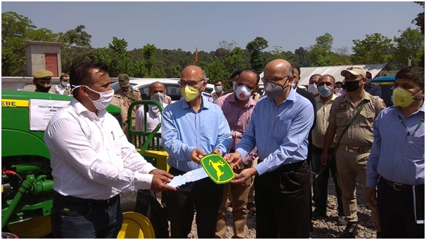 Advisor Sharma, CS review arrangements for regulated movement of stranded people