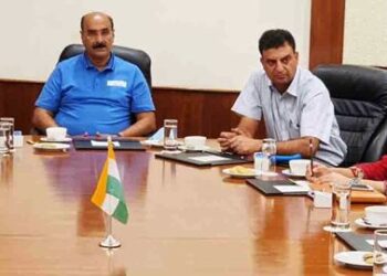 Agri deptt Kmr inks tripartite agreement with JKHPMC, DSM Leh