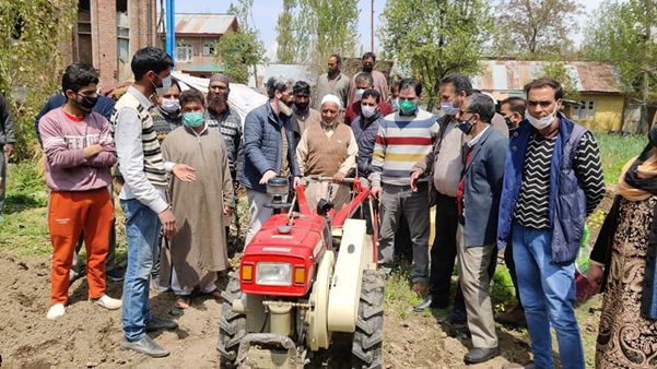 Agriculture Deptt kick-starts Kharif Campaign from Sumbal