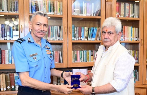 Air Vice Marshal Praveen Keshav Vohra meets LG