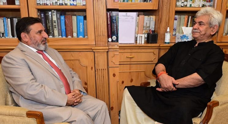 Altaf Bukhari calls on Lt Governor