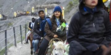 Amarnath Yatra: 2.20 lakh devotees perform darshan in 12 days