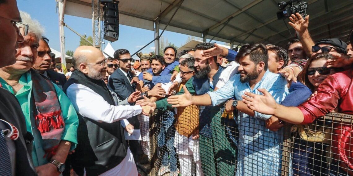 HM Amit Shah inaugurates, lays foundation stone of 240 dev projects in Sgr, many more in B’la, addresses public rally