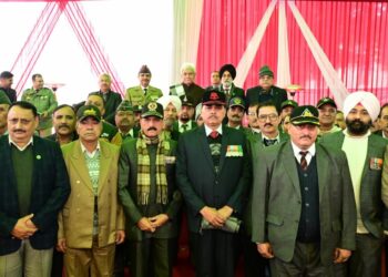 SFs working in coordination to defeat nefarious attempts of neighbouring country: LG Sinha