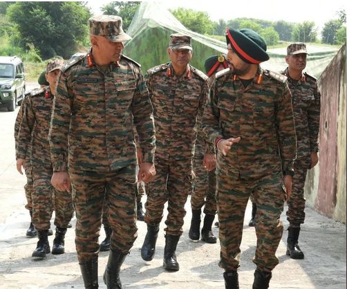 Army Commander Visits Akhnoor Sector In Jammu, Reviews Operational Readiness