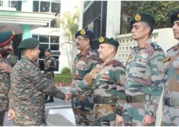 Army Commander visits 16 corps, reviews security situation