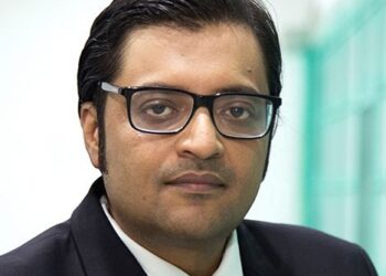 SC rejects Arnab Goswami’s pleas for transfer of cases to CBI , plea for quashing of FIRs also rejected, protection to him extended by  3  more weeks