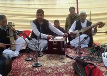 Artists from Cultural Unit Kashmir of DIPR enthrall audiences at Jashn-e Zaffran festival