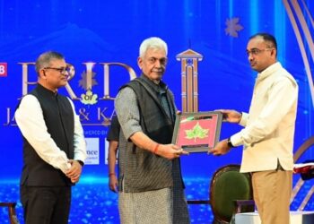 At Network 18 Award Ceremony LG Sinha Links ‘Viksit Bharat’ to Biodiversity Mandate