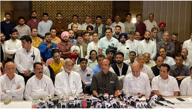 Azad launches ‘Democratic Azad Party’ in J&K