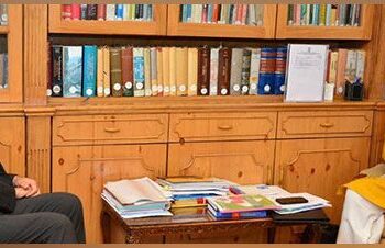 Former J&K CM Azad calls on LG at Raj Bhawan