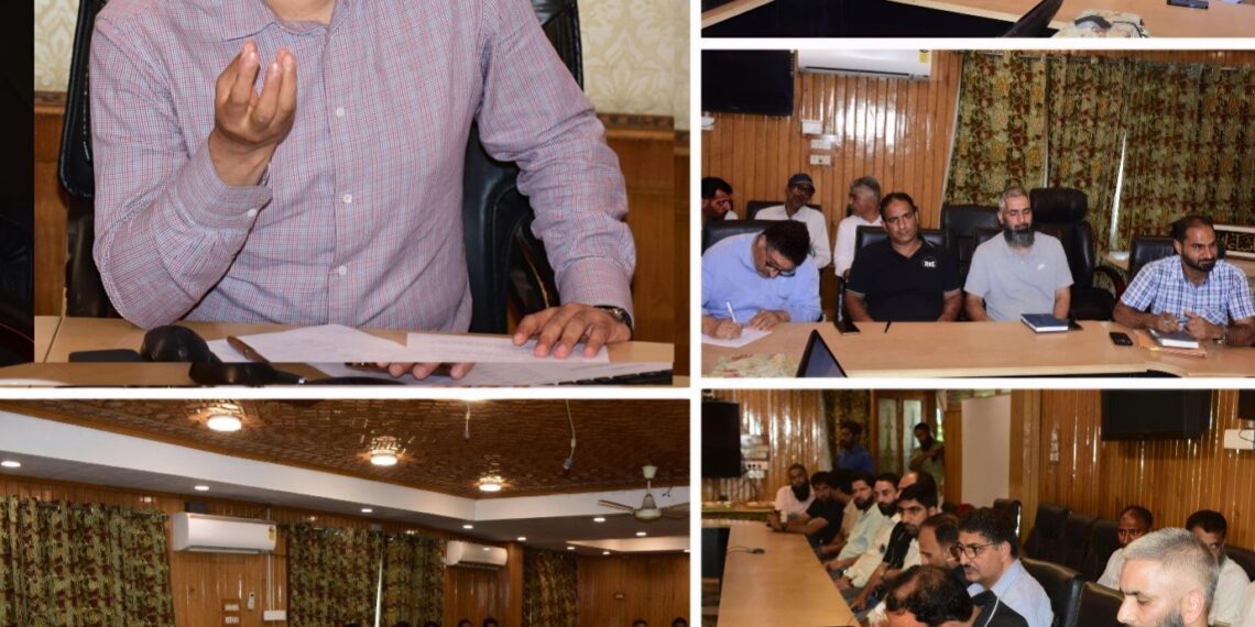 Bank, representatives of DIC, Distt Project Manager, NRLM, SBDU Lead, BHD Leads of the distt.