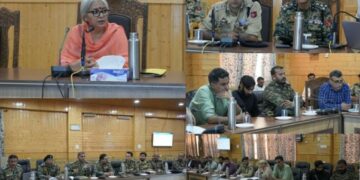 DC Bandipora reviews preparations for 3rd Edition of “BSF Wular Ultra Run 2026”