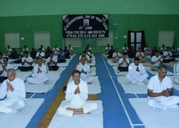 BSF Celebrates 10th International Day of Yoga Across Kashmir Frontier