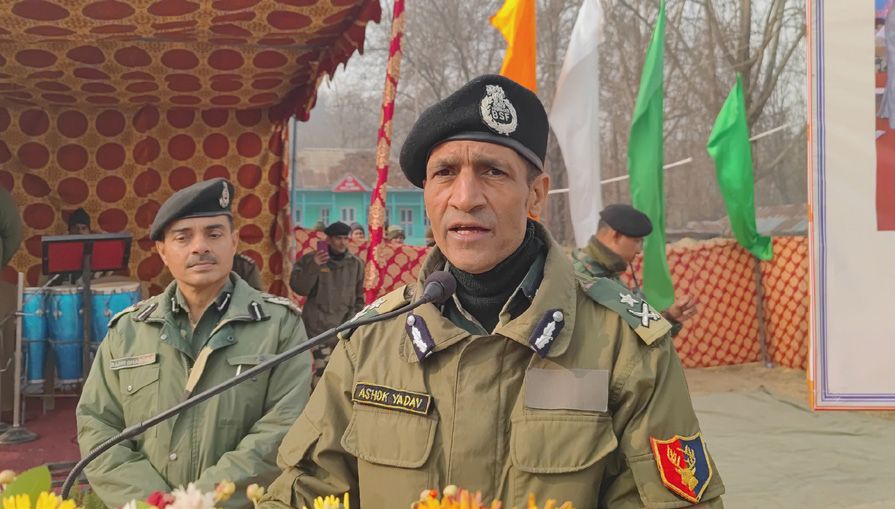 Forces alert to thwart any infiltration bid on LoC in J&K: IG BSF