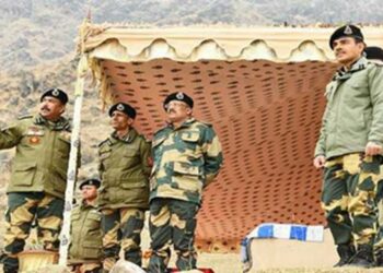 BSF SDG asks jawans to thwart any attempts to disrupt peace in valley