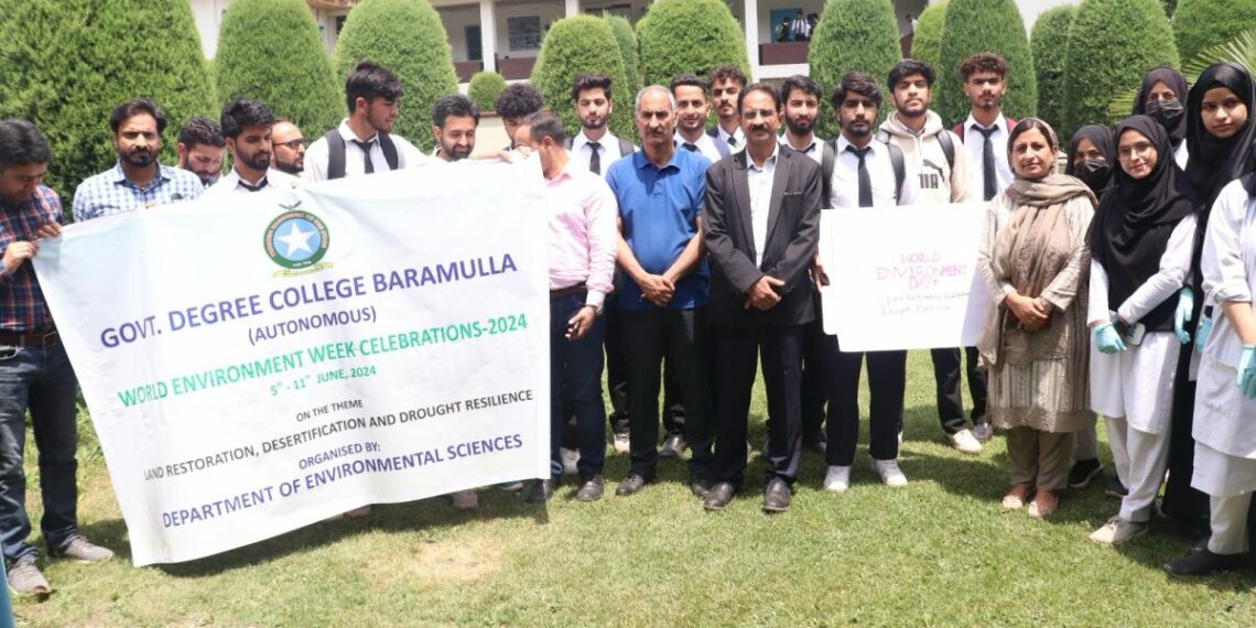 Baramulla College EVS dept observes World Environment Week