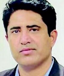 DC Pulwama visits far-off areas of the distt, meets people, delegations