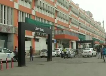 Lockdown in West Bengal for 2 weeks from tomorrow, essential services allowed
