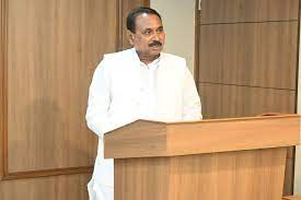 Union MoS MSME visits Pulwama, addresses people in Jan Abhiyan,Minister urges youth to become part of developmental plan, pave a path towards youth led dev