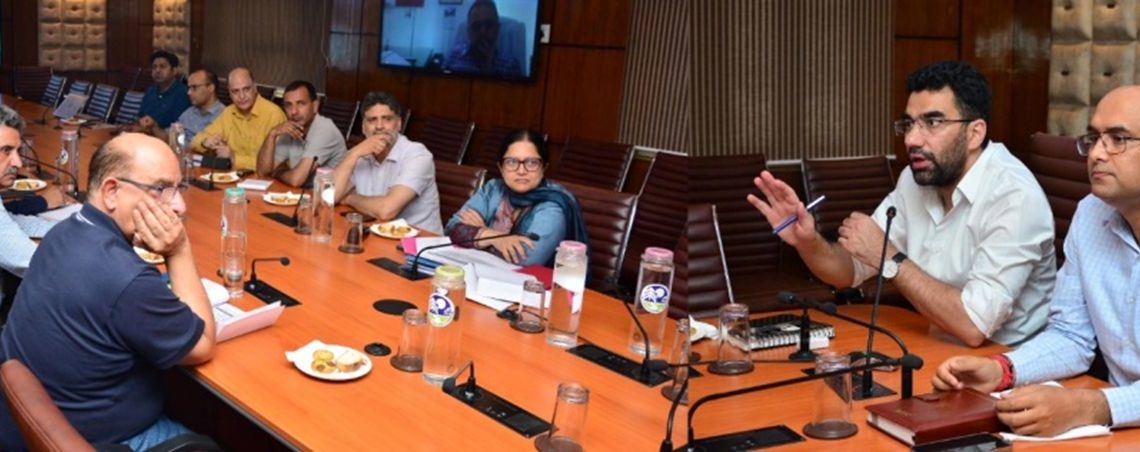 Bhupinder, Dr Abid hold joint review on progress of additional block at Bone & Joint Hospital Srinagar